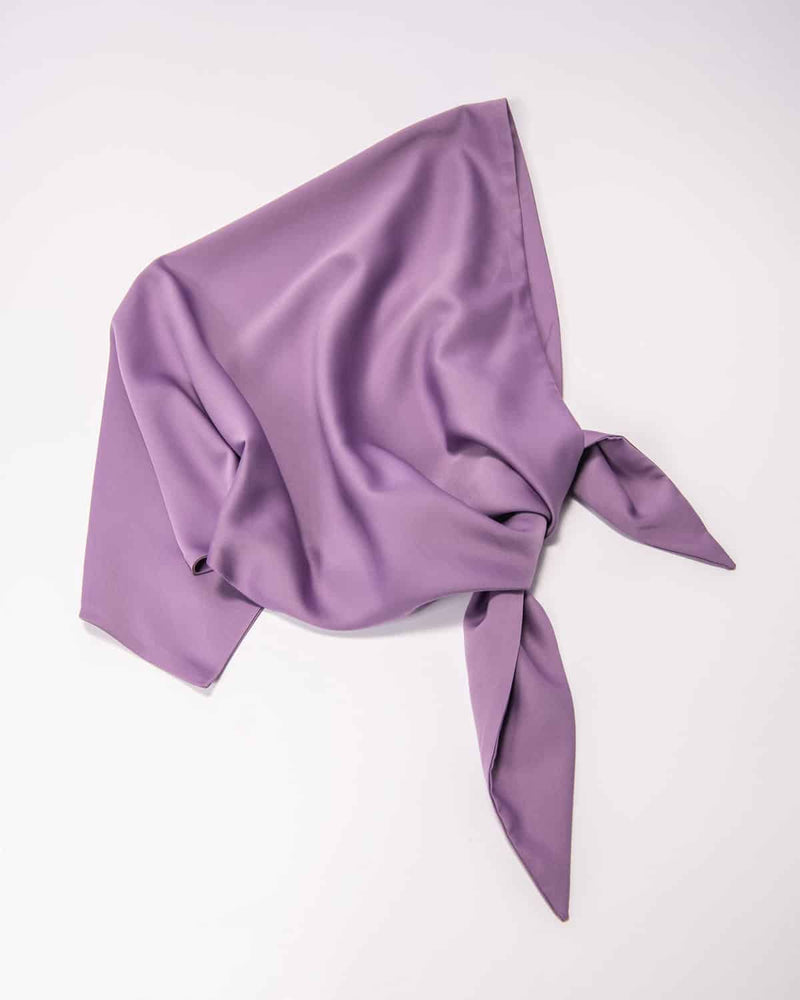 Anna Doppelseitiges Satin-Kopftuch – Ganz Lila