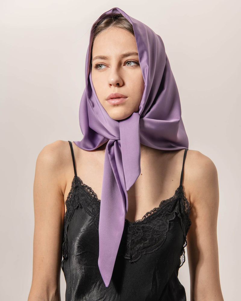 Anna Doppelseitiges Satin-Kopftuch – Ganz Lila