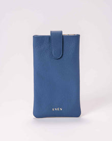 sunglasses case in dark blue grain leather with magnetic closure by even online
