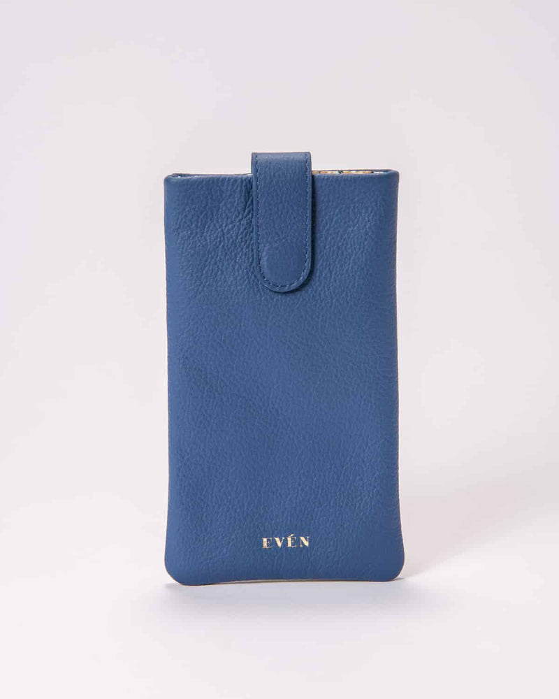sunglasses case in dark blue grain leather with magnetic closure by even online