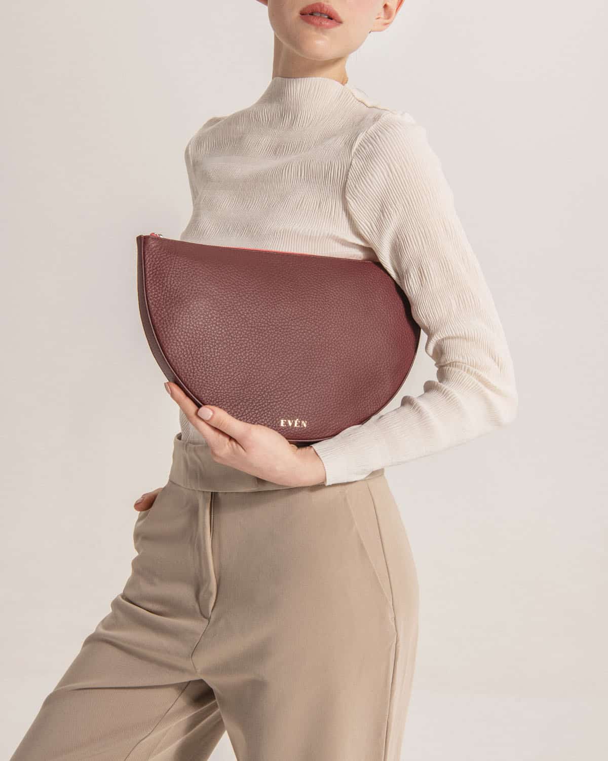 LEYZA Burgundy Clutch - Even-Online