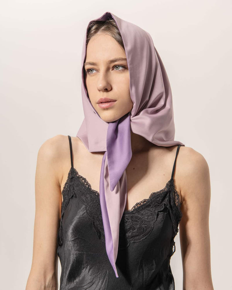 Anna Doppelseitiges Satin-Kopftuch in Lila und Rosa